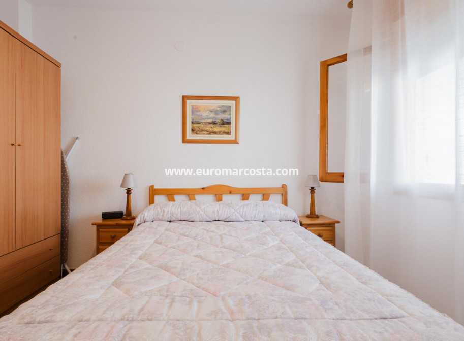 Sale - Bungalow - Torrevieja - TORREVIEJA