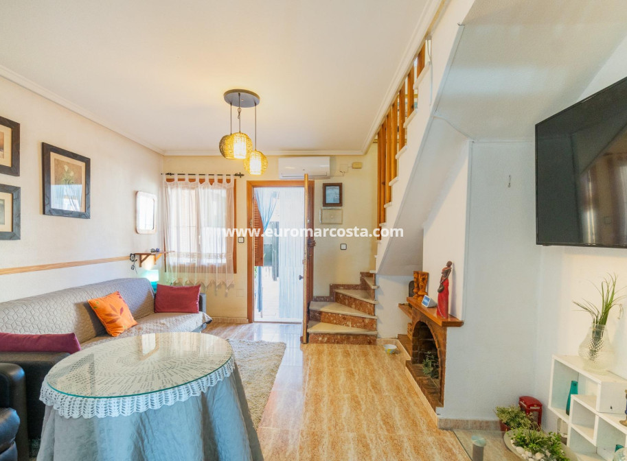 Sale - Townhouse - Torrevieja - TORREVIEJA