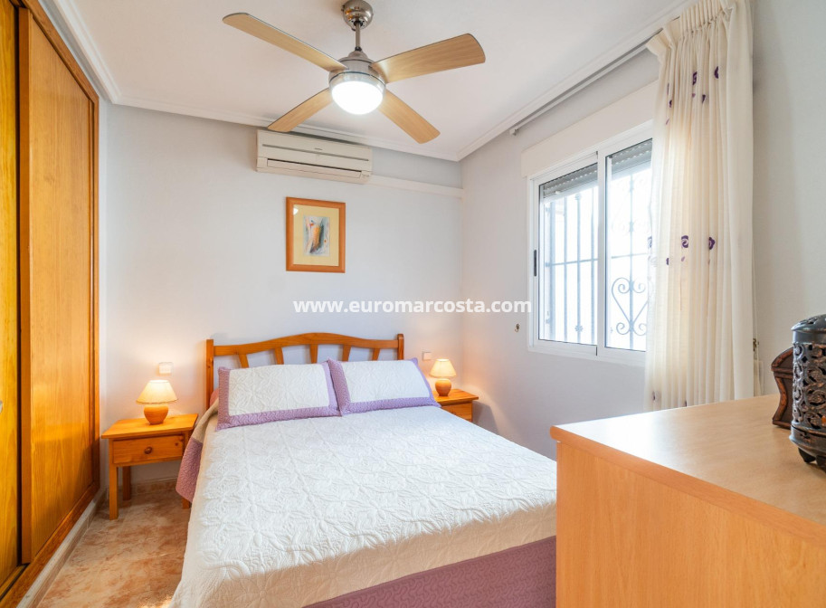 Objekte zum Wiederverkauf - Haus - Orihuela Costa