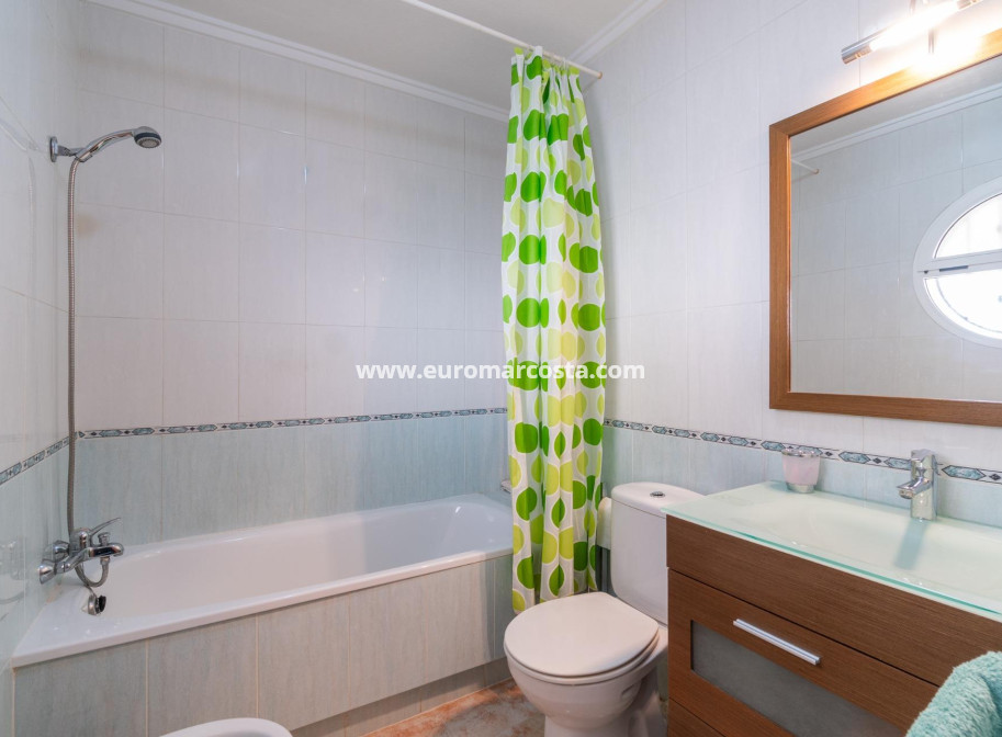 Objekte zum Wiederverkauf - Haus - Orihuela Costa