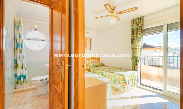 Objekte zum Wiederverkauf - Haus - Orihuela Costa