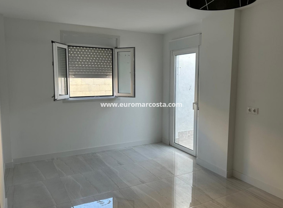 Sale - Townhouse - Benejúzar