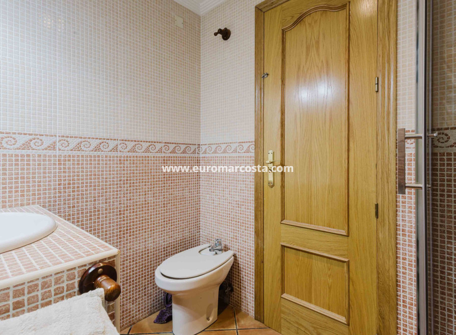 Venta - Apartamento / piso - Torrevieja - TORREVIEJA