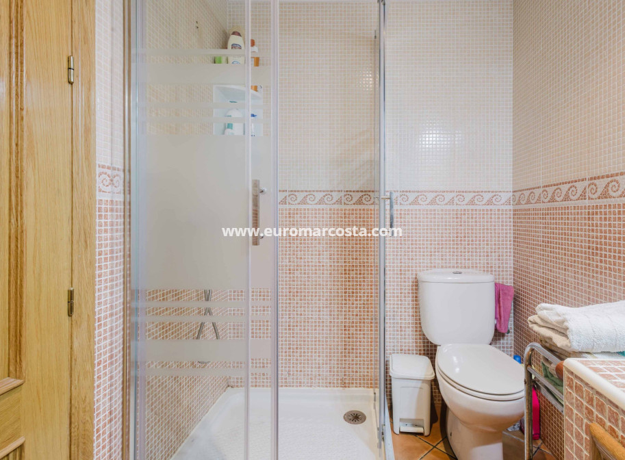 Venta - Apartamento / piso - Torrevieja - TORREVIEJA