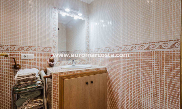 Venta - Apartamento / piso - Torrevieja - TORREVIEJA