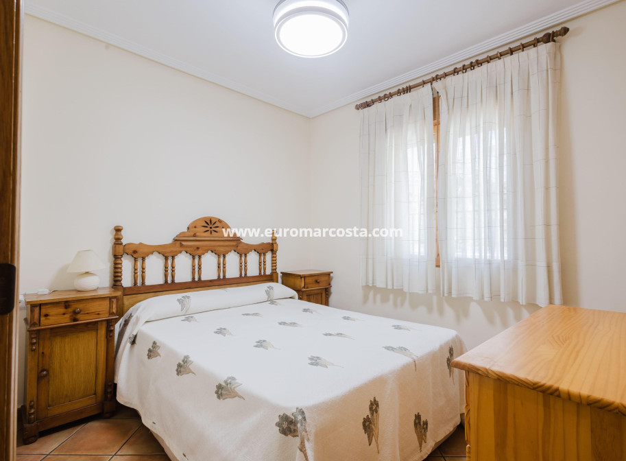 Venta - Apartamento / piso - Torrevieja - TORREVIEJA