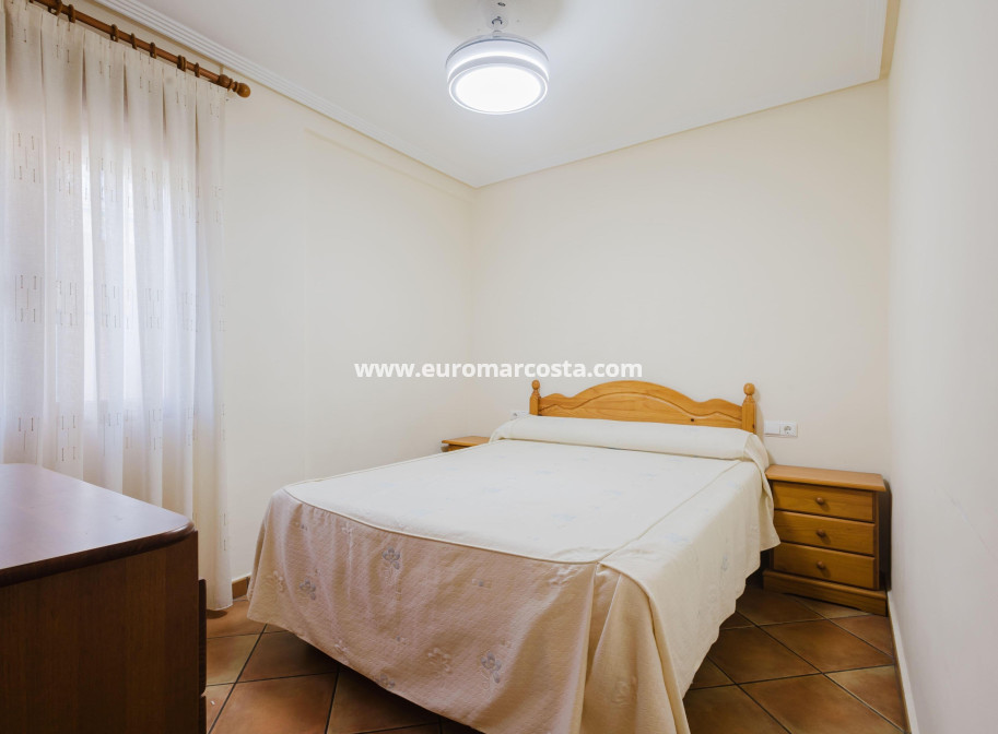 Venta - Apartamento / piso - Torrevieja - TORREVIEJA