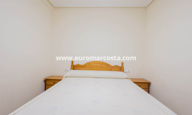 Venta - Apartamento / piso - Torrevieja - TORREVIEJA