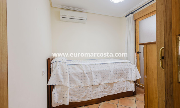 Venta - Apartamento / piso - Torrevieja - TORREVIEJA