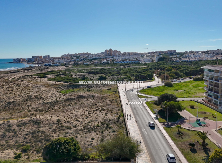 Venta - Apartamento / piso - Torrevieja - TORREVIEJA