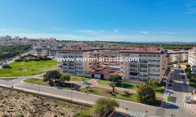 Venta - Apartamento / piso - Torrevieja - TORREVIEJA