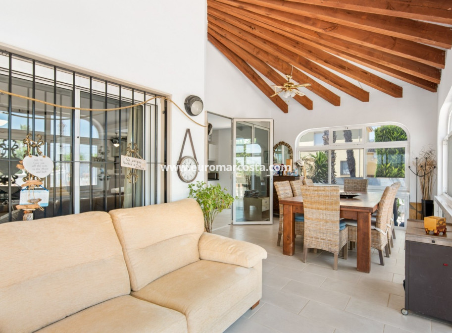 Sale - Country house - Catral