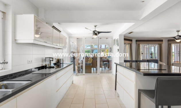 Sale - Country house - Catral