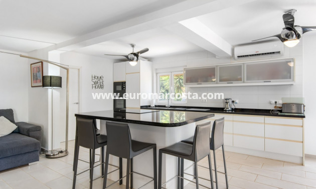 Sale - Country house - Catral