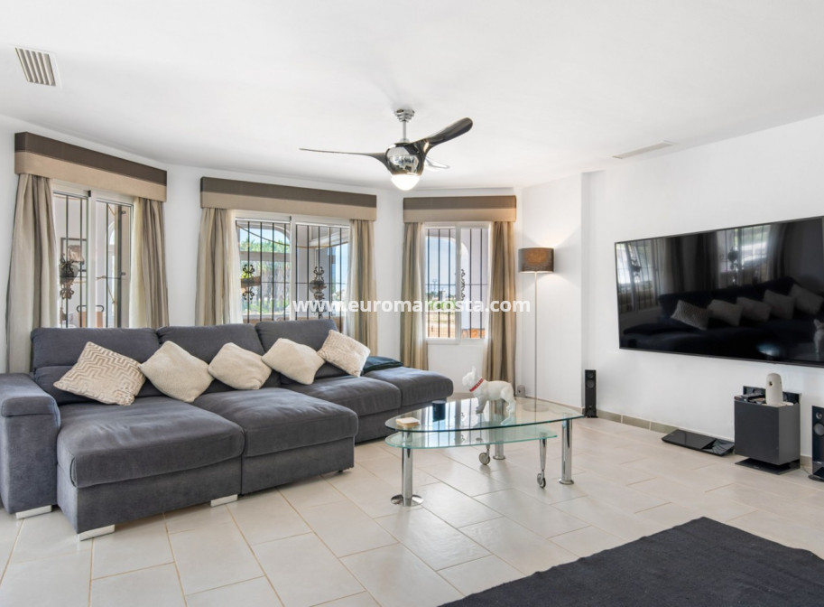 Sale - Country house - Catral