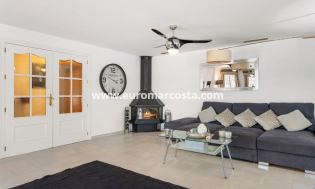 Sale - Country house - Catral