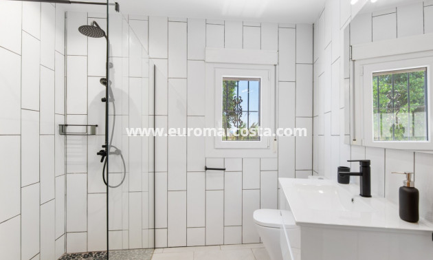 Sale - Country house - Catral