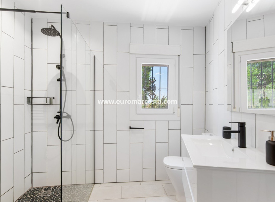 Sale - Country house - Catral