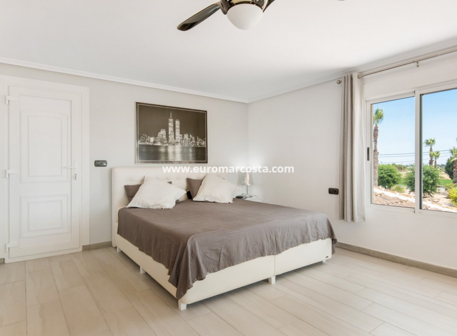 Sale - Country house - Catral