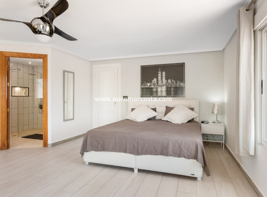 Sale - Country house - Catral