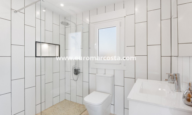 Sale - Country house - Catral