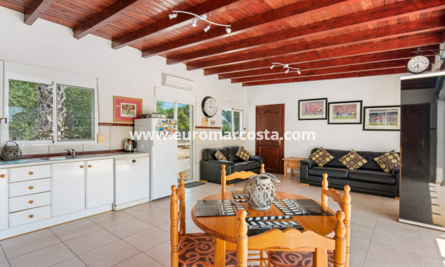 Sale - Country house - Catral
