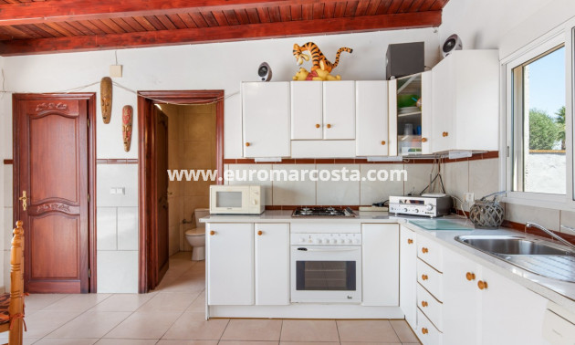 Sale - Country house - Catral