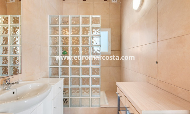 Sale - Country house - Catral