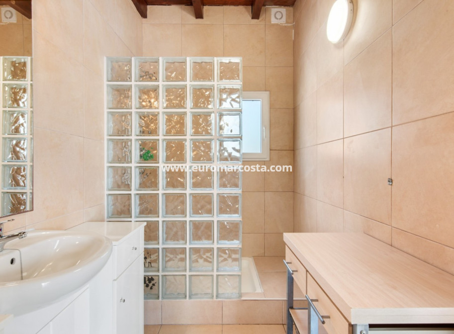 Sale - Country house - Catral