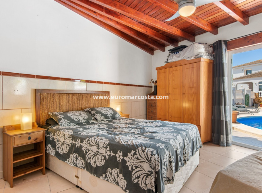 Sale - Country house - Catral