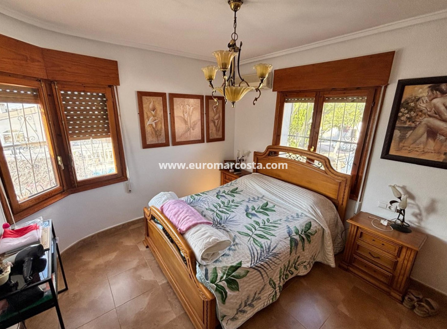 Venta - Villa / Detached - Ciudad Quesada