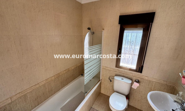 Venta - Villa / Detached - Ciudad Quesada