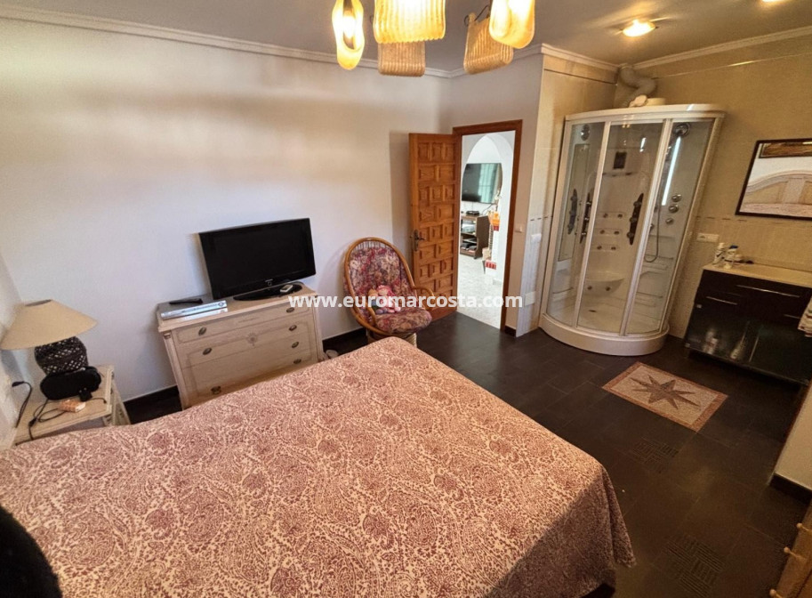 Venta - Villa / Detached - Ciudad Quesada