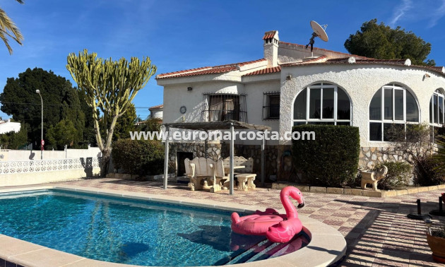 Venta - Villa / Detached - Ciudad Quesada