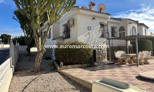 Venta - Villa / Detached - Ciudad Quesada