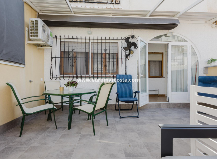 Sale - Bungalow - Torrevieja - TORREVIEJA