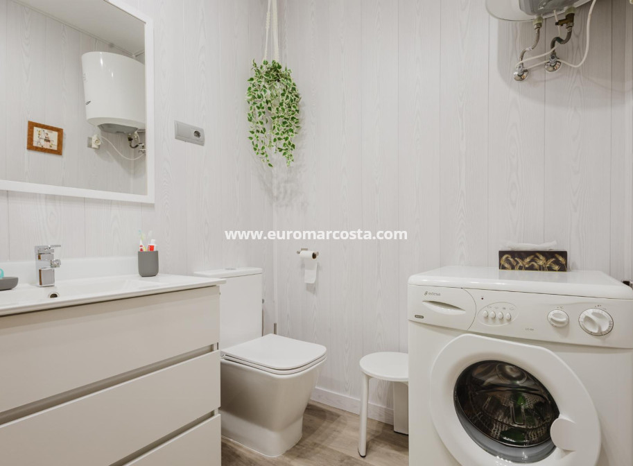 Sale - Bungalow - Torrevieja - TORREVIEJA