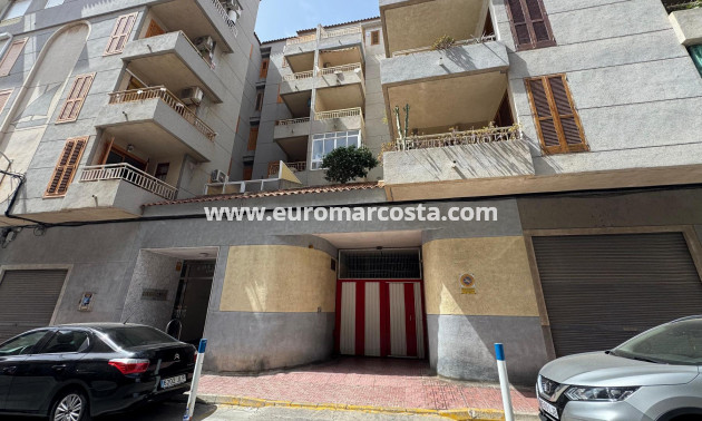 Objekte zum Wiederverkauf - Garaje - Torrevieja - TORREVIEJA