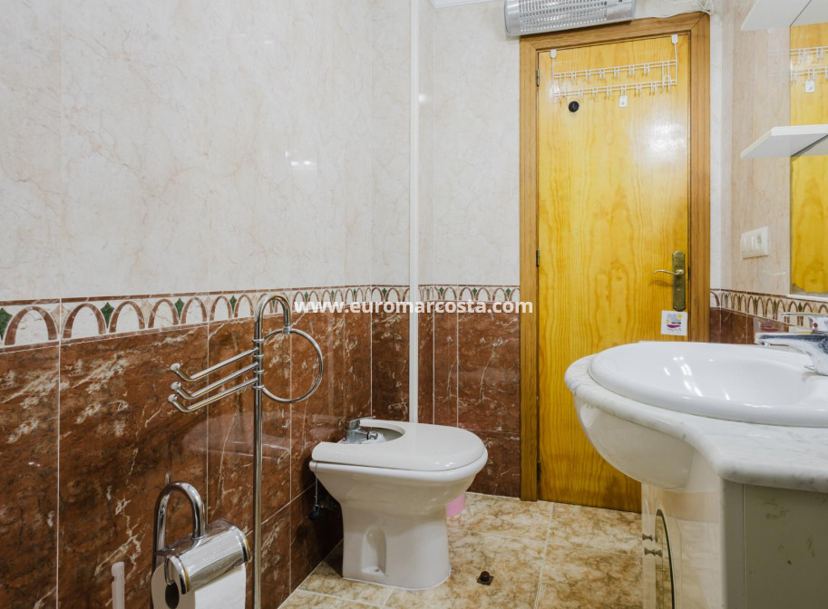 Venta - Apartamento / piso - Torrevieja - TORREVIEJA