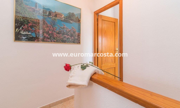 Objekte zum Wiederverkauf - Casa - Orihuela Costa