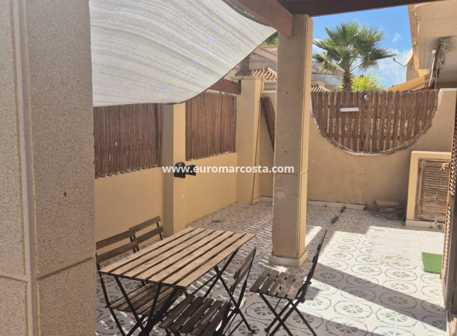 Objekte zum Wiederverkauf - Casa - Orihuela Costa