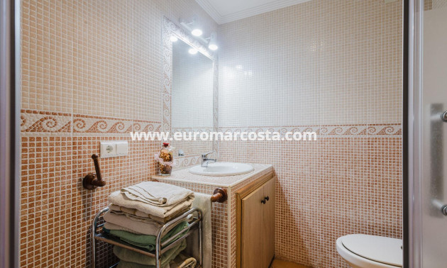 Venta - Apartamento / piso - Torrevieja - TORREVIEJA