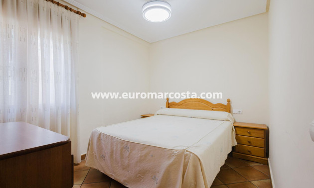 Venta - Apartamento / piso - Torrevieja - TORREVIEJA