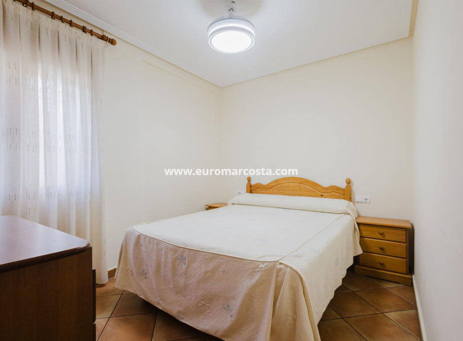 Venta - Apartamento / piso - Torrevieja - TORREVIEJA
