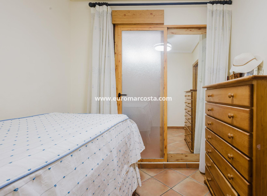 Venta - Apartamento / piso - Torrevieja - TORREVIEJA