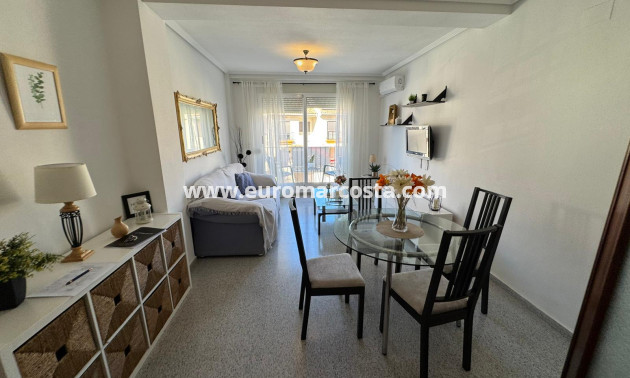 Objekte zum Wiederverkauf - Wohnung - San Miguel de Salinas