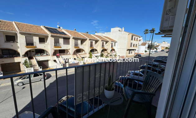 Objekte zum Wiederverkauf - Wohnung - San Miguel de Salinas