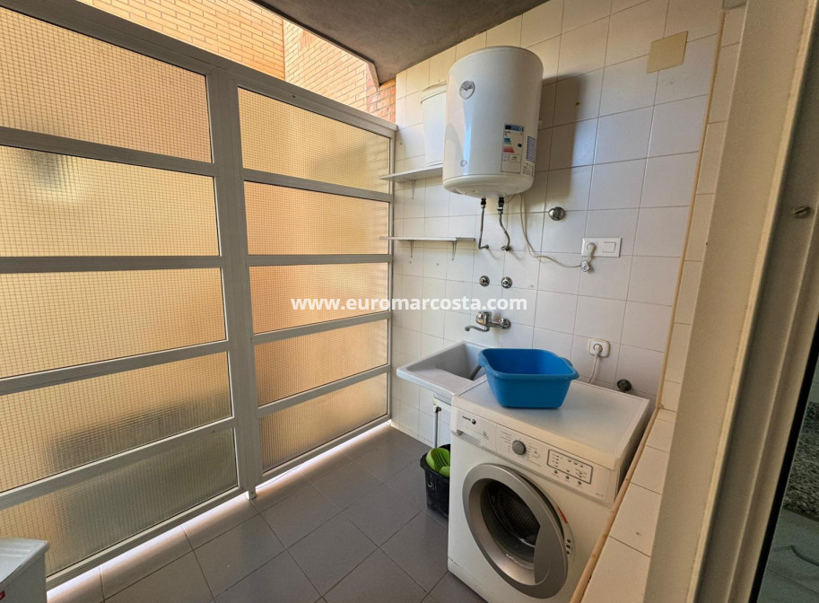 Objekte zum Wiederverkauf - Wohnung - San Miguel de Salinas