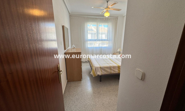 Objekte zum Wiederverkauf - Wohnung - San Miguel de Salinas