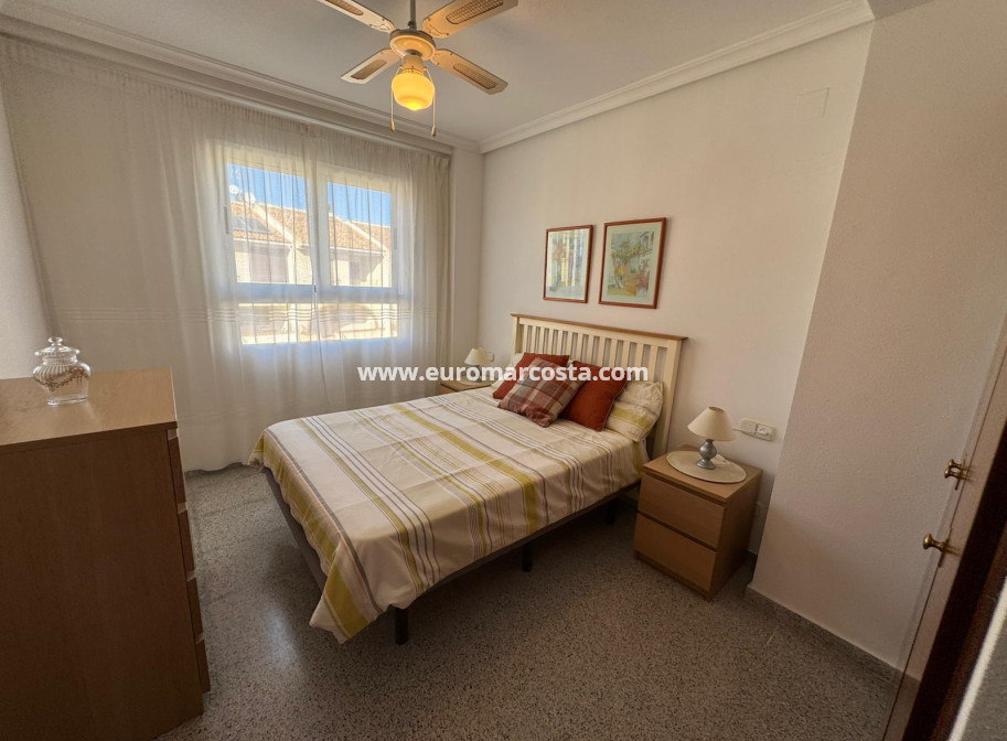 Objekte zum Wiederverkauf - Wohnung - San Miguel de Salinas